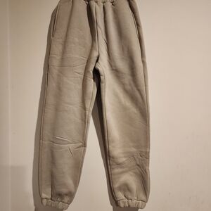 Comfrt Stone Travel Essentials Sweatpants